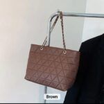 Trendy tote bag brown
